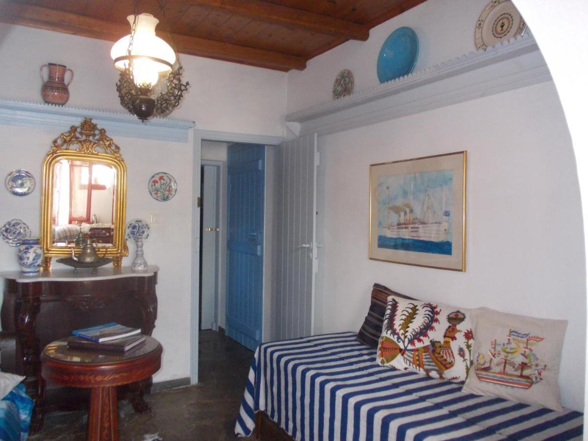Nyfes Traditional Boutique Faltaina Skyros Exterior foto