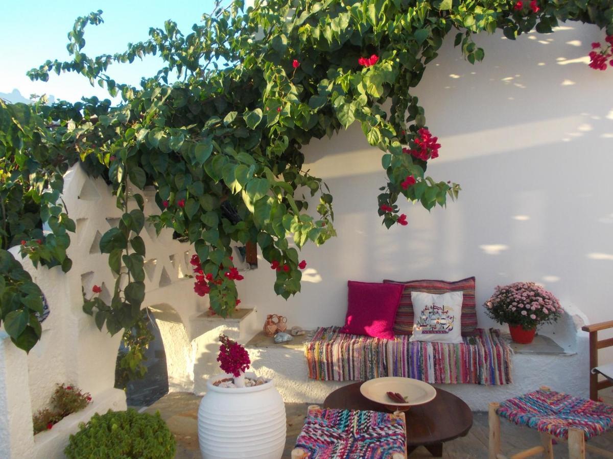 Nyfes Traditional Boutique Faltaina Skyros Exterior foto